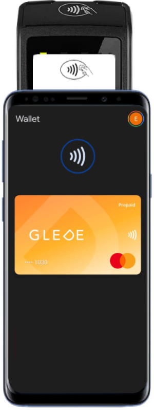 Android-telefon som betaler kontaktløst på kortterminal